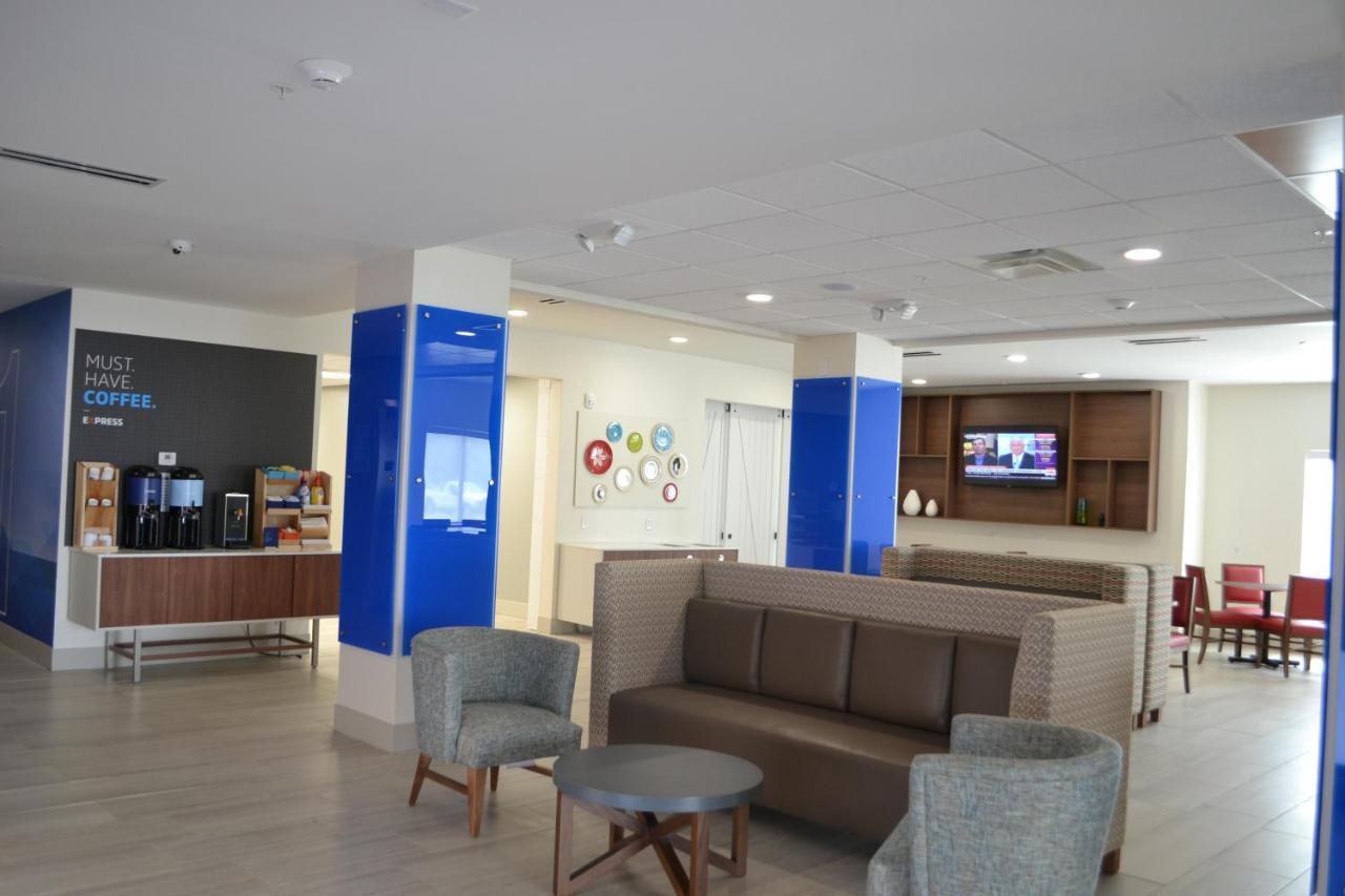 塔拉哈西国会大学区智选假日酒店 外观 照片